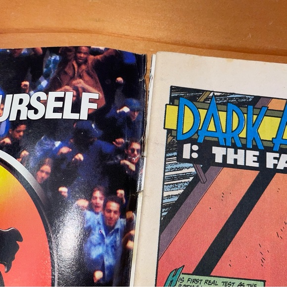 VINTAGE 1993 BATMAN DC COMICS Bundle Of 2ea - Picture 3 of 5